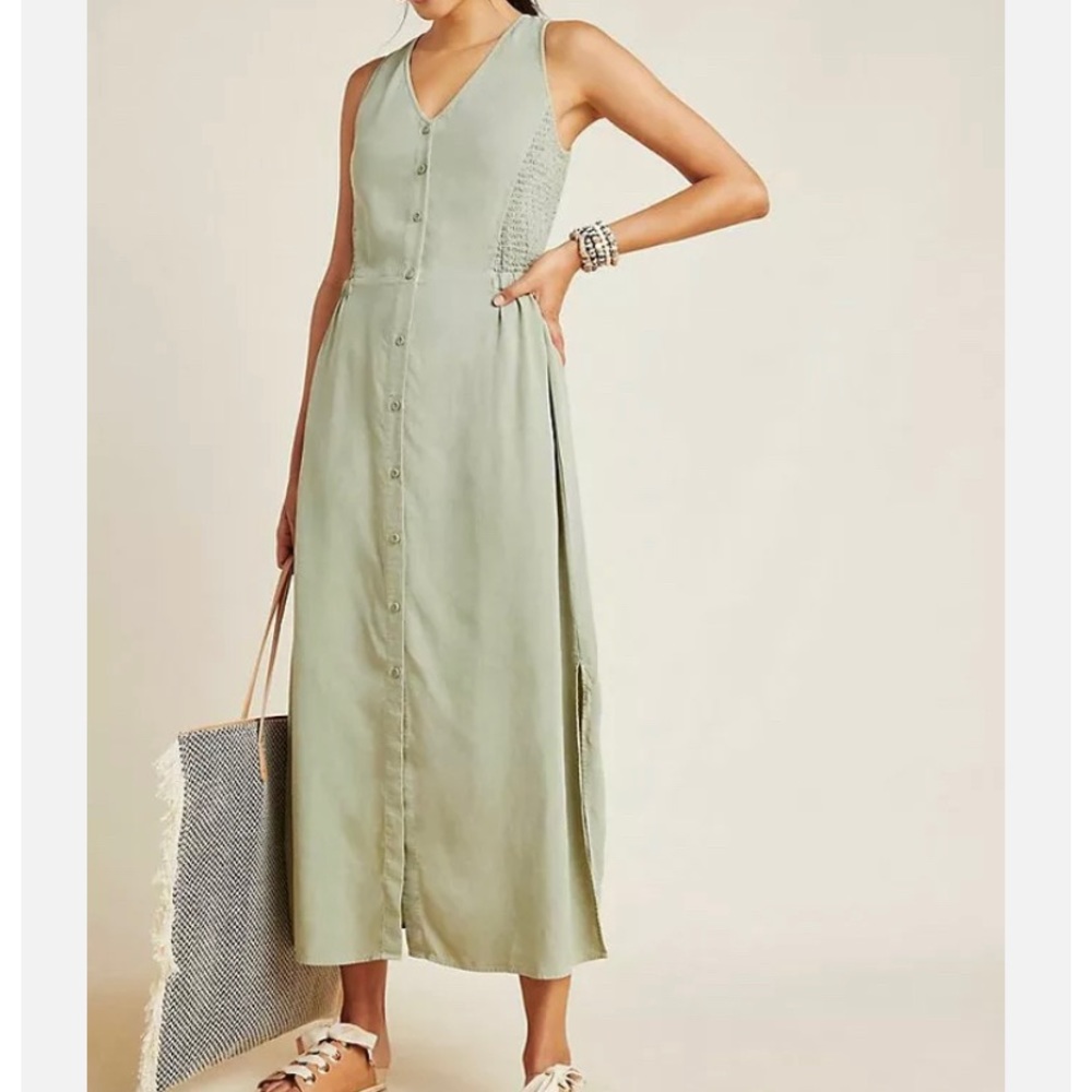 Cloth & Stone Matcha Smocked Sleeveless Midi Dress